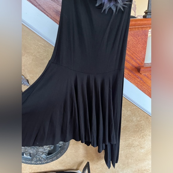 Ariella Black Strapless Asymmetrical Hem With Removable Flower Mini Dress - Picture 7 of 10